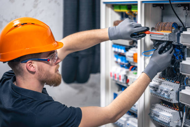 Best Affordable Emergency Electrician  in Fenton, MO